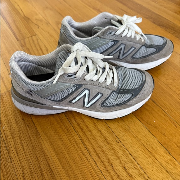 New Balance 990v5 Made in USA Grey Running Sneakers (Women’s Size 8) - Picture 3 of 6